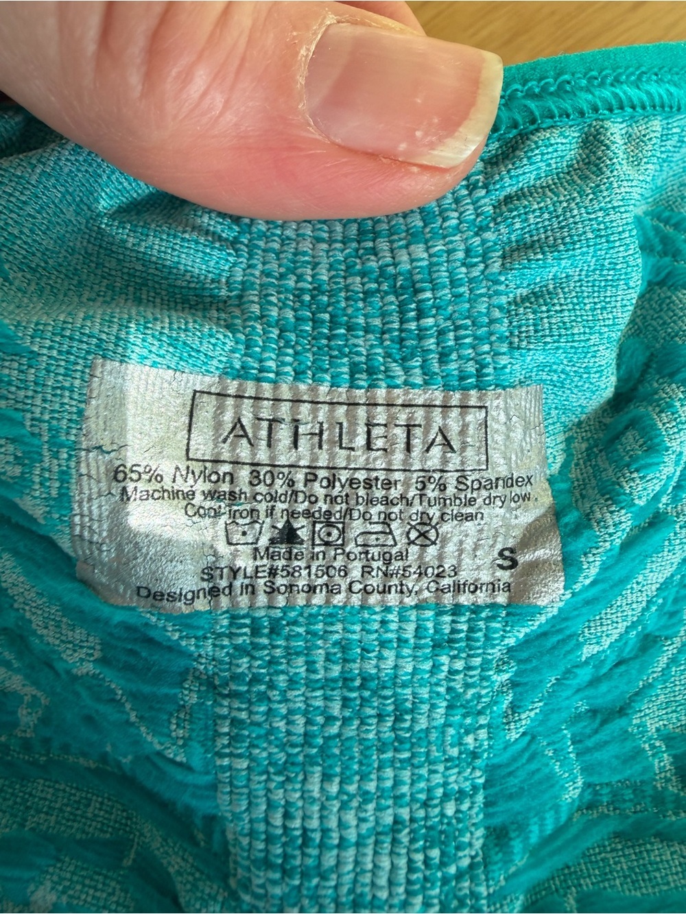 Athleta Turquoise Blue Green Seamless Stride Seamless Tank top Size Small - Picture 3 of 3